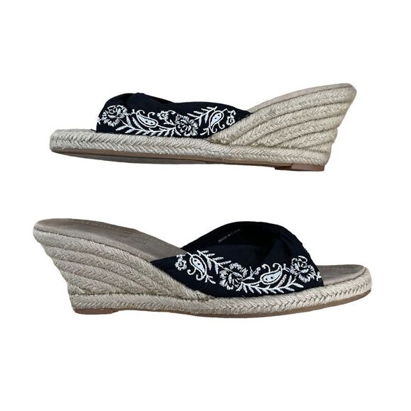 Coldwater Creek ~ Black Fabric w/ White Embroidery ~Slip On ~ Espadrilles - Picture 8 of 11